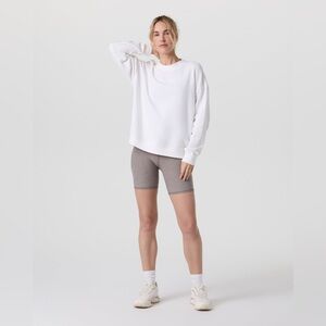 VUORI SEDONA Weekender Crew - Women’s small! White Sweatshirt. Excellent shape!